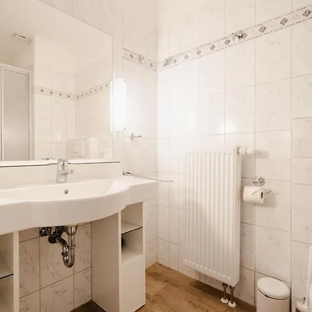 アパート Dora App 02