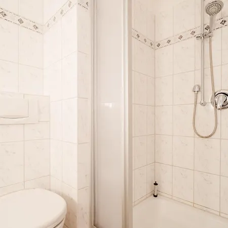 Dora App 02 アパート *